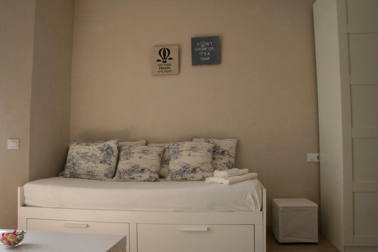 Clb Feria Apartment Seville Exterior photo